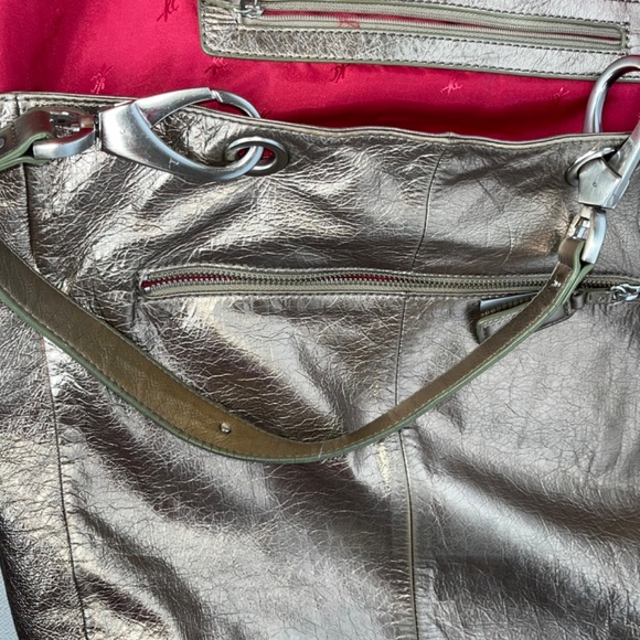 Kenneth Cole XL tote bag in burnished gold leather, w. brushed nickel hardware - Picture 6 of 16